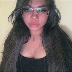 Meet your Posher, Cess